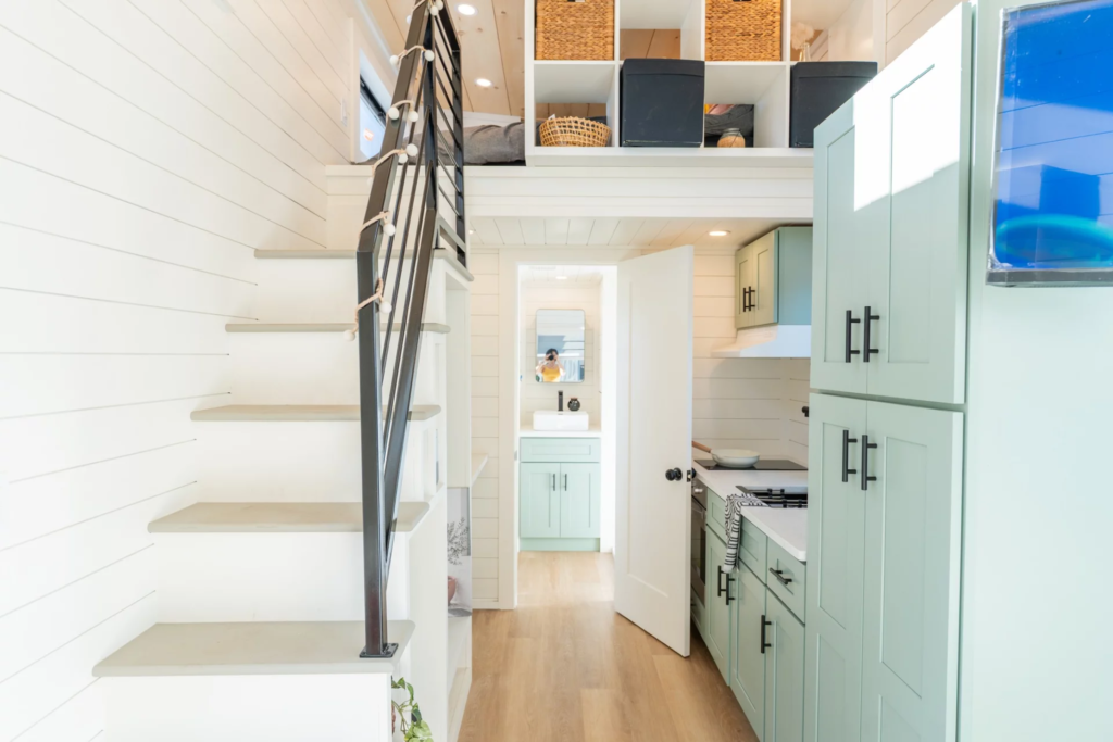 The Genesis 16’ measures just 16 ft (4.9 m) in length and is based on a double-axle trailer